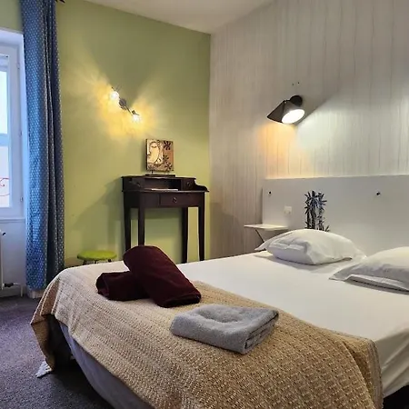 Ariane Hotel 2*