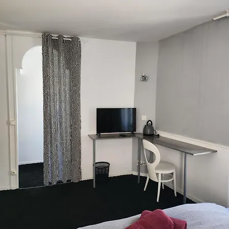 Ariane Hotel 2*
